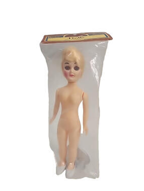 VTG Darice Girl Doll w Stand Blonde Hair O/S Blue Eyes Heavy Make Up NIP Sealed